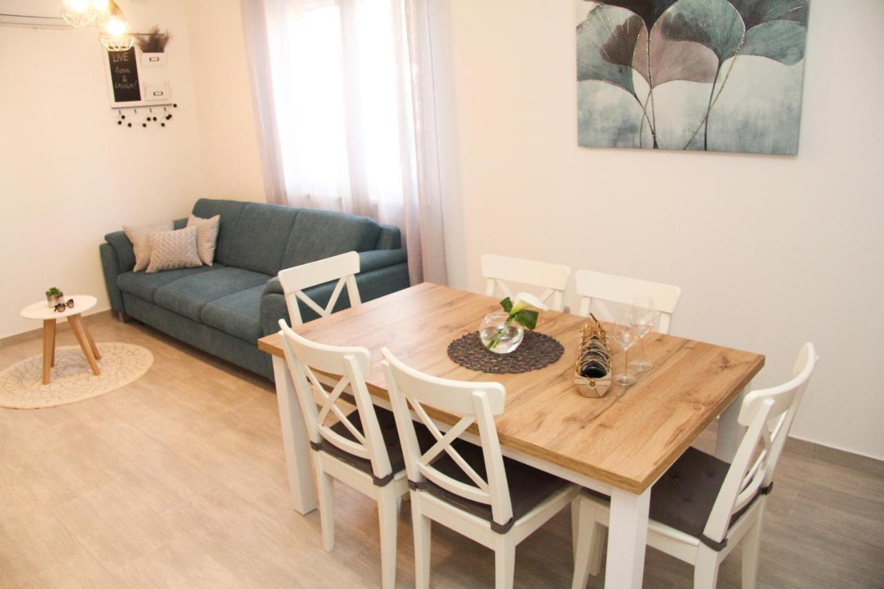 Apartman Antea Biograd Na Moru Zewnętrze zdjęcie